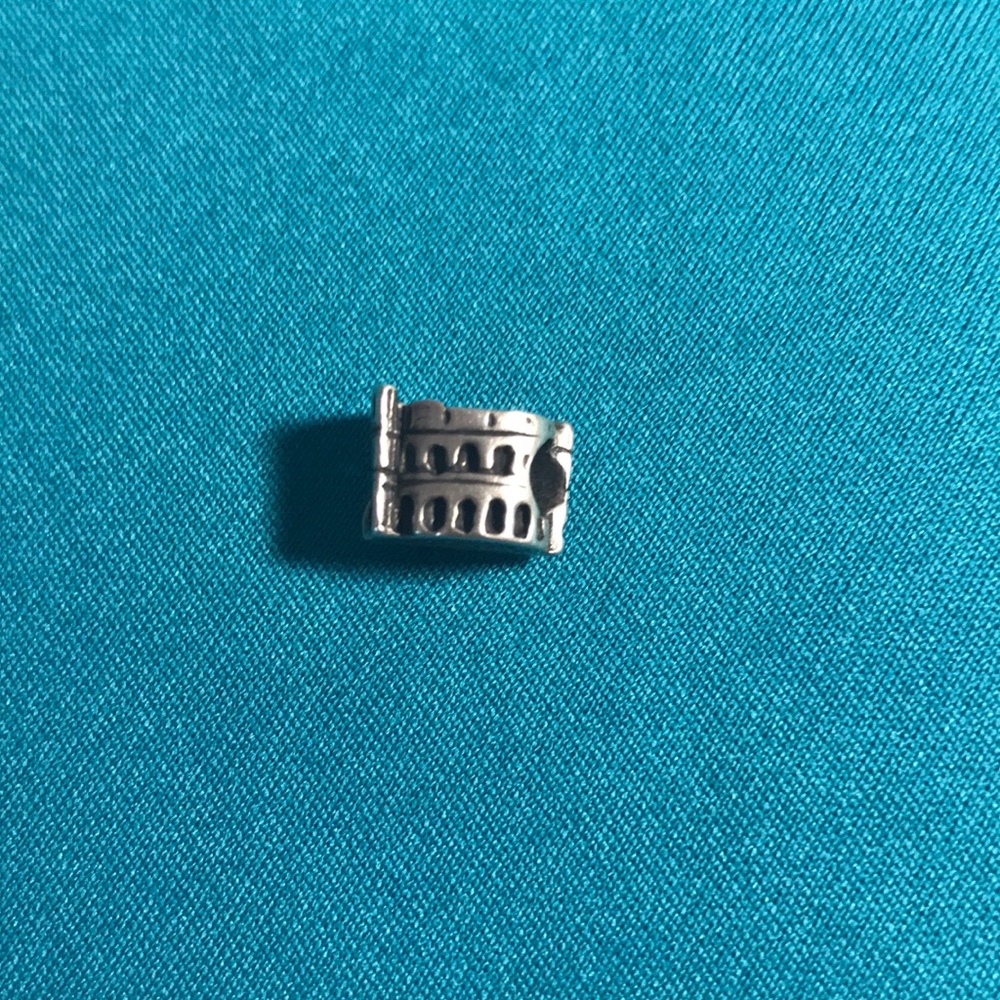 PANDORA Rome charm